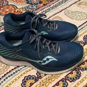 Saucony Women’s Guide 13